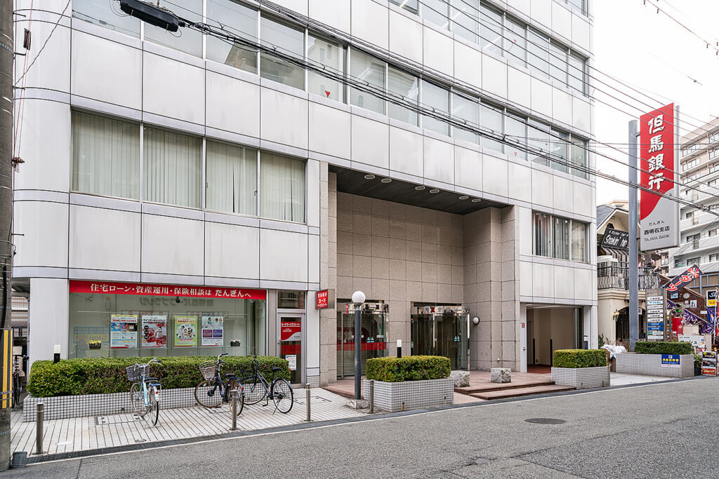 アイ・ワークス西明石の事業所外観の様子が分かる建物写真